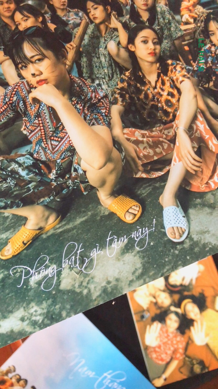 Phông bạt gì tầm này nữa, chất lượng in ảnh kỷ yếu như này đã làm làm bạn ưng cái bụng chưa ?
